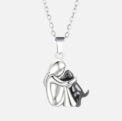 | Collar con colgante en forma de perro