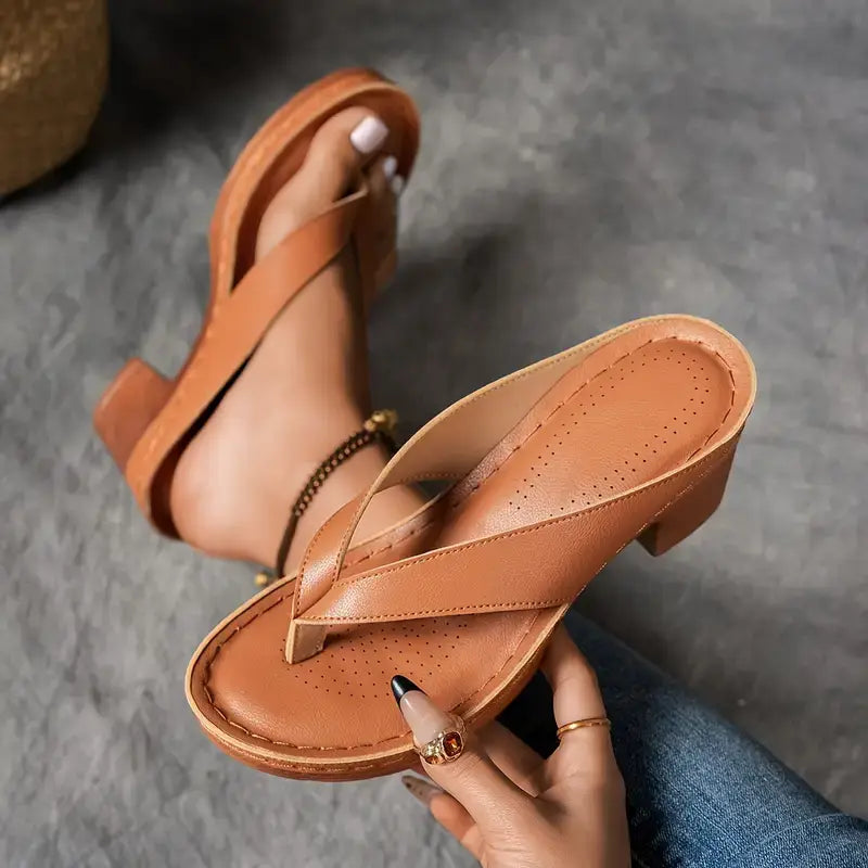 Adele | Sandalias: Elegantes con Tacón — Comodidad y Estilo en Cada Paso
